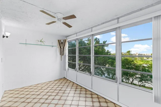 $1,800 | 14623 Bonaire Boulevard, Unit 405, Delray Beach, FL 33446