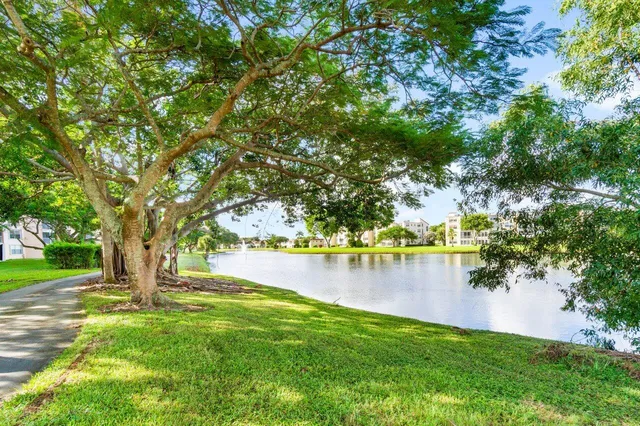 $1,800 | 14623 Bonaire Boulevard, Unit 405, Delray Beach, FL 33446