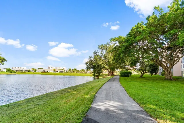$1,800 | 14623 Bonaire Boulevard, Unit 405, Delray Beach, FL 33446