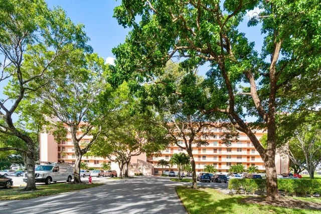 $1,800 | 14623 Bonaire Boulevard, Unit 405, Delray Beach, FL 33446