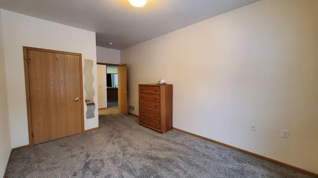 $250,000 | 2226 Lower Afton Road, St. Paul, MN 55119