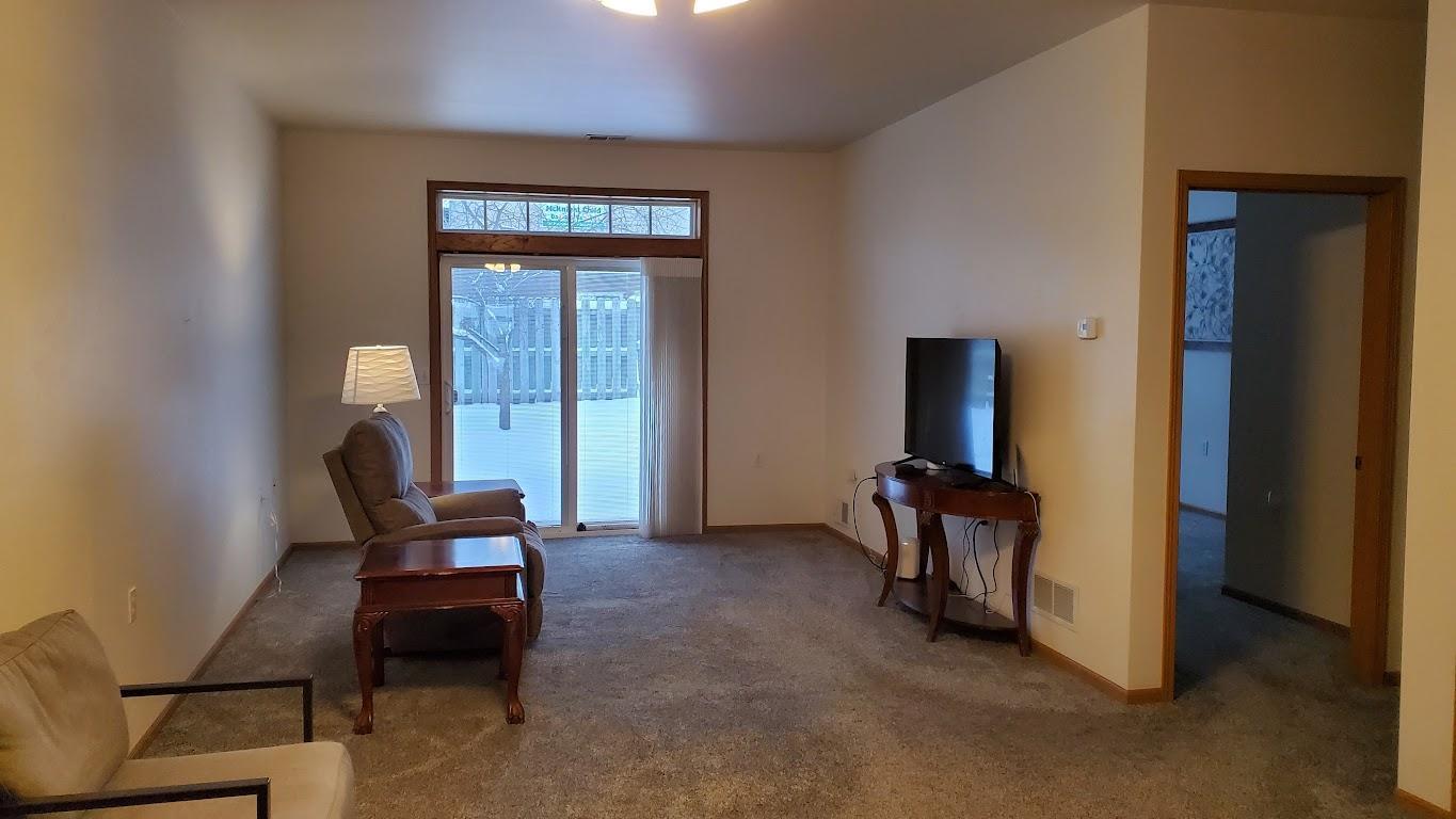 2226 Lower Afton Road St. Paul, MN 55119 - Photo 5 of 25