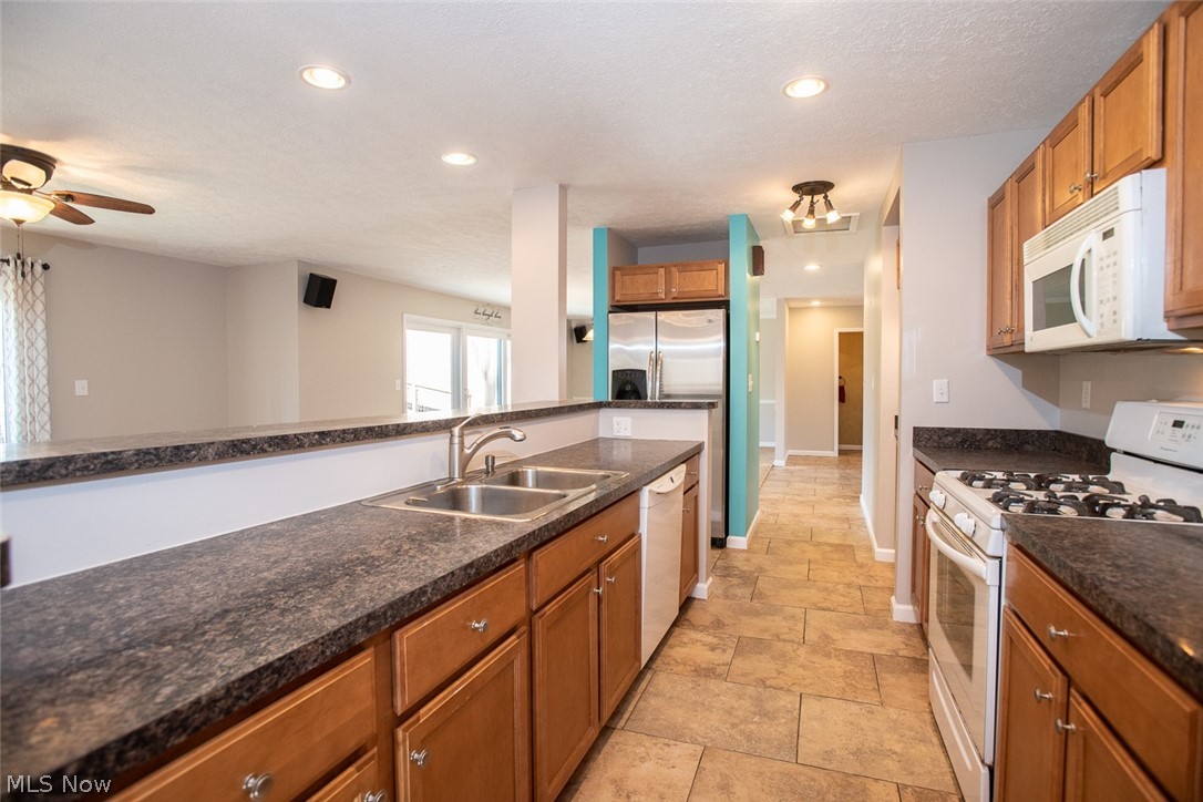 12240 Moss Point Road Strongsville, OH 44136 - Photo 15 of 35 Gallery Image 15