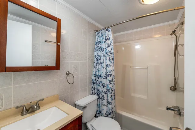 $135,000 | 1 Apricot Way, North Hampton, NH 03862