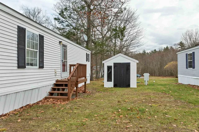 $135,000 | 1 Apricot Way, North Hampton, NH 03862