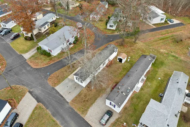 $135,000 | 1 Apricot Way, North Hampton, NH 03862