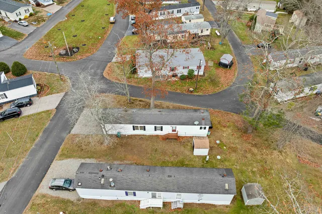 $135,000 | 1 Apricot Way, North Hampton, NH 03862