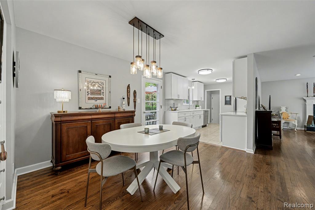 2622 Pine Ridge Road West Bloomfield, MI 48324 - Photo 10 of 44 Gallery Image 10