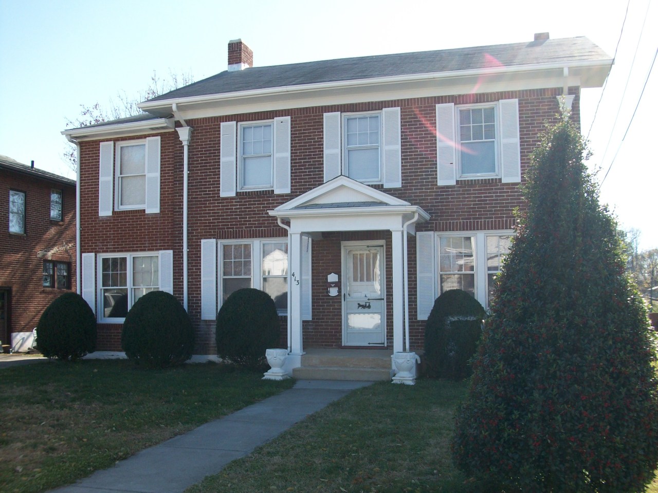 413 Fieldale Road Northeast Roanoke, VA 24012 - Photo 2 of 28 Fieldale Front right