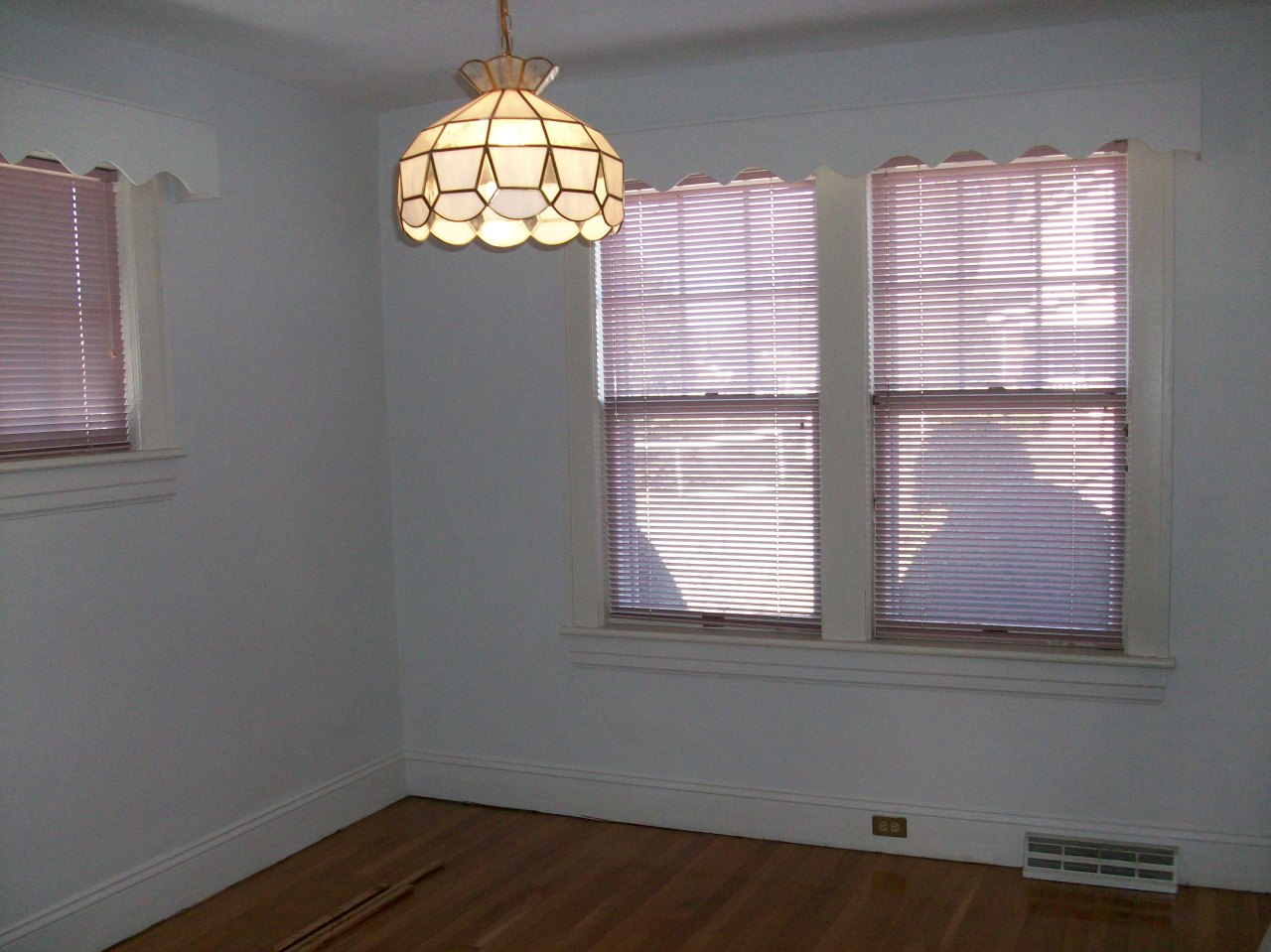 413 Fieldale Road Northeast Roanoke, VA 24012 - Photo 13 of 28 Fieldale Dining Room