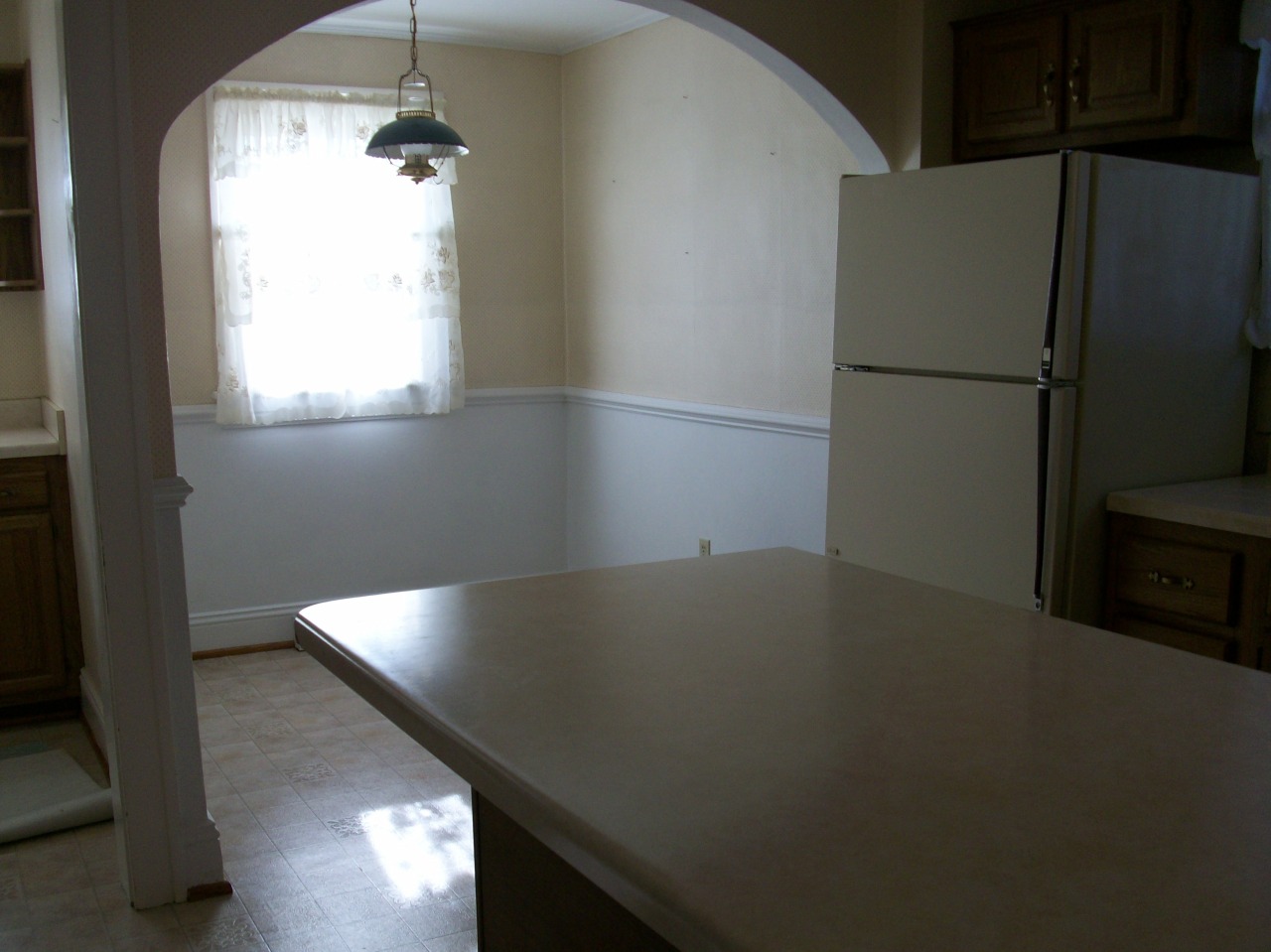 413 Fieldale Road Northeast Roanoke, VA 24012 - Photo 14 of 28 Fieldale Kitchen and Breakfast Area