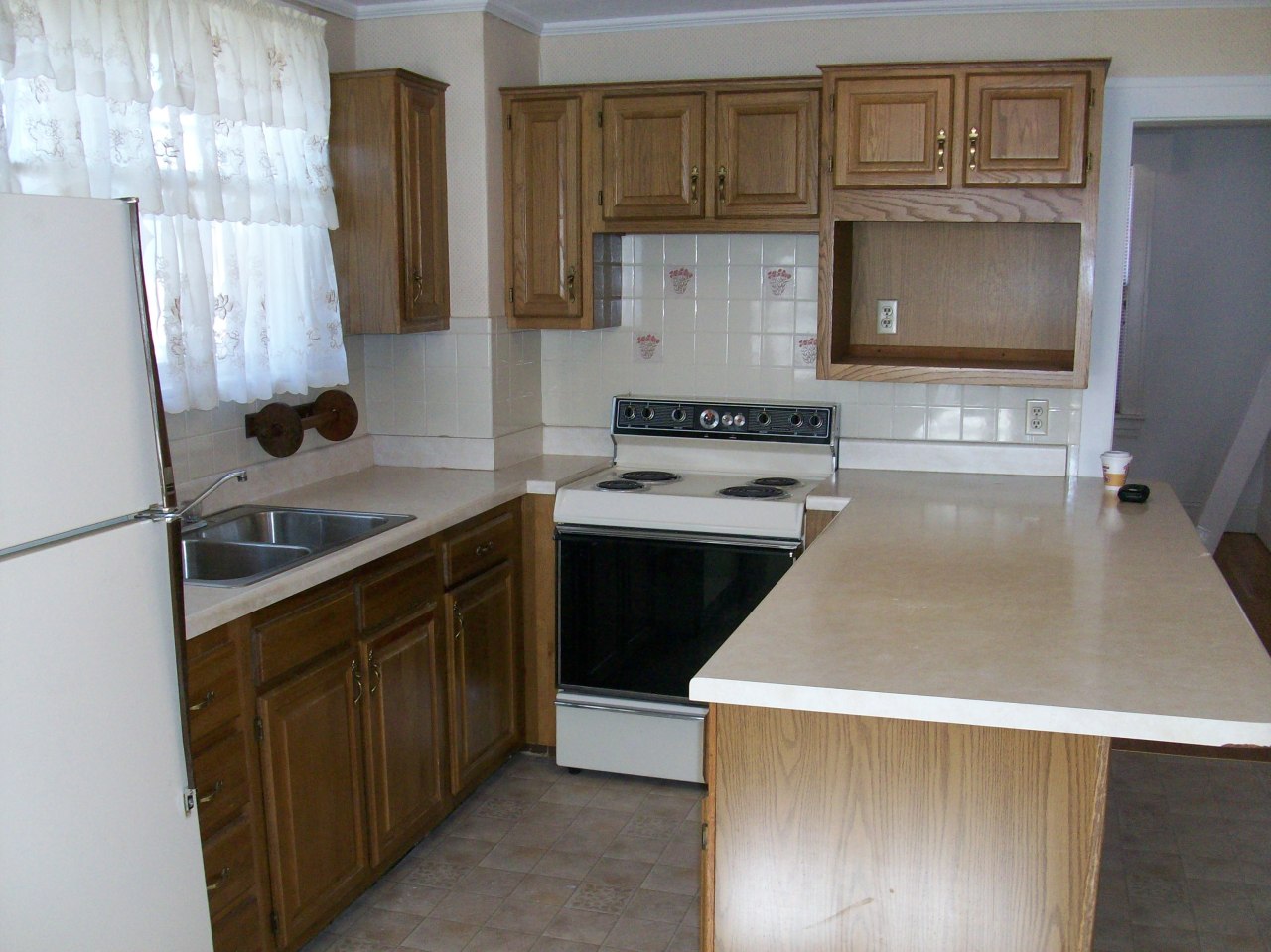 413 Fieldale Road Northeast Roanoke, VA 24012 - Photo 15 of 28 Fieldale Kitchen View 1
