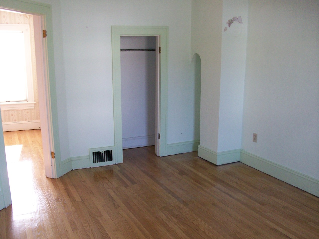 413 Fieldale Road Northeast Roanoke, VA 24012 - Photo 22 of 28 Fieldale Bedroom 1