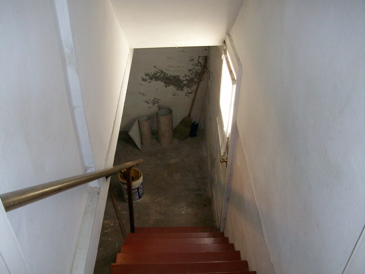 413 Fieldale Road Northeast Roanoke, VA 24012 - Photo 27 of 28 Fieldale Basement Stairs