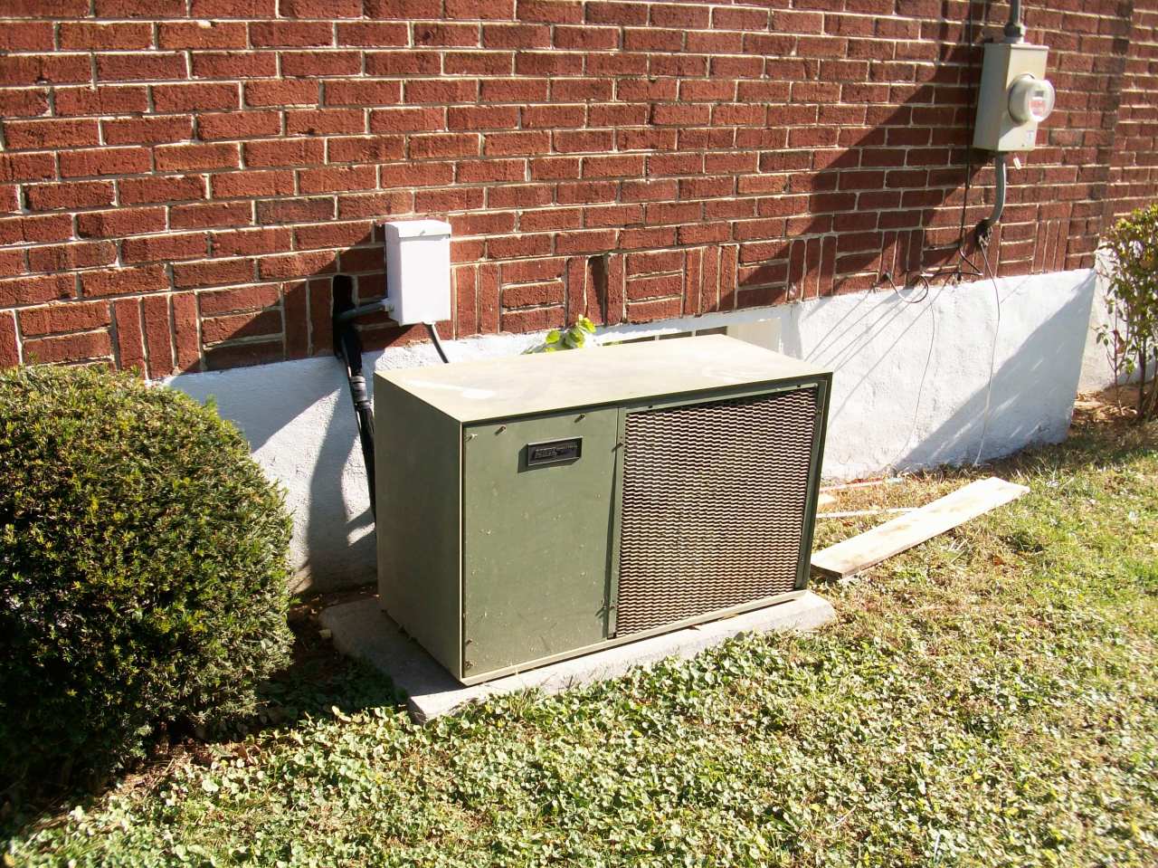 413 Fieldale Road Northeast Roanoke, VA 24012 - Photo 9 of 28 Fieldale A/C