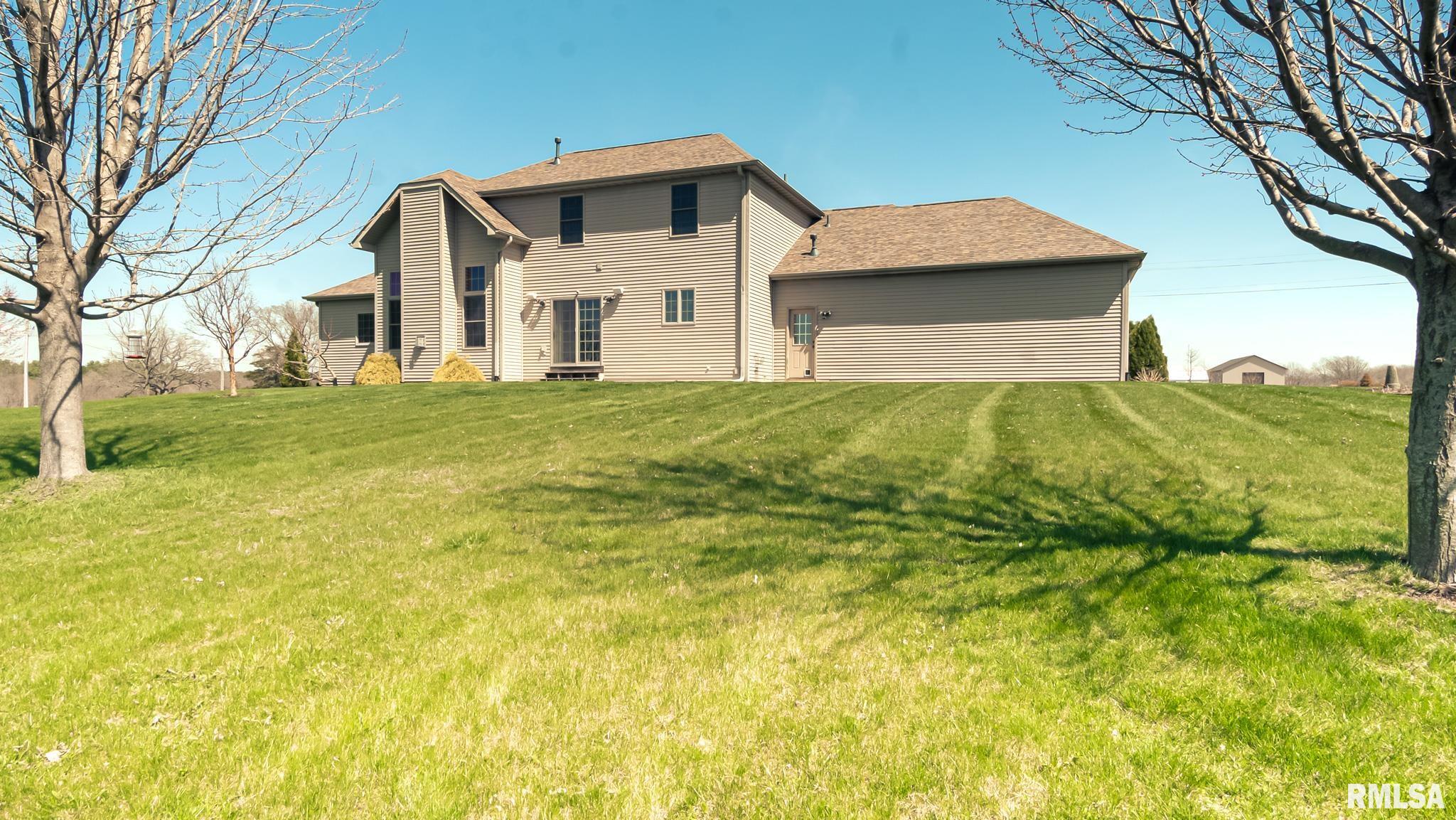 1409 Hickory Point Road Metamora, IL 61548 - Photo 12 of 57 Gallery Image 12