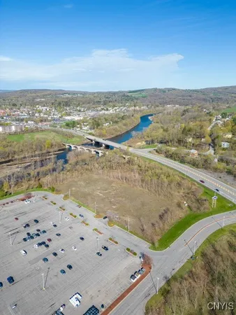 $250,000 | 182 Lowes Boulevard, Herkimer, NY 13350