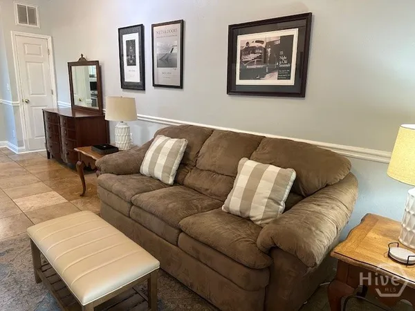 $1,600 | 30 East 67th Street, Unit A, Savannah, GA 31405