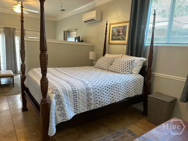 $1,600 | 30 East 67th Street, Unit A, Savannah, GA 31405