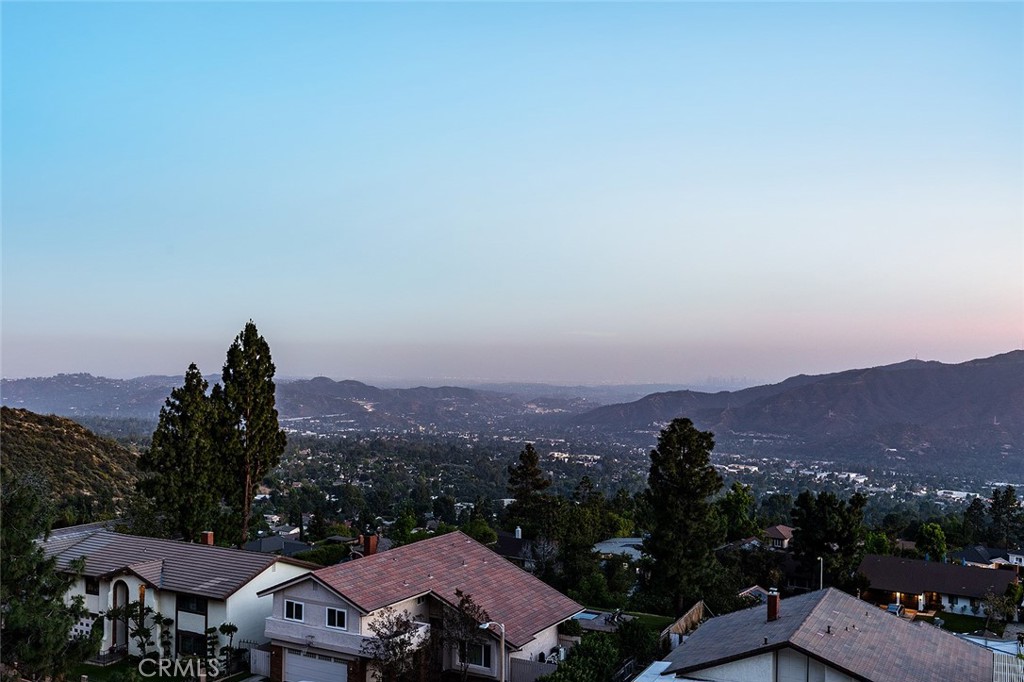 5660 Pine Cone Road La Crescenta, CA 91214 - Photo 33 of 40