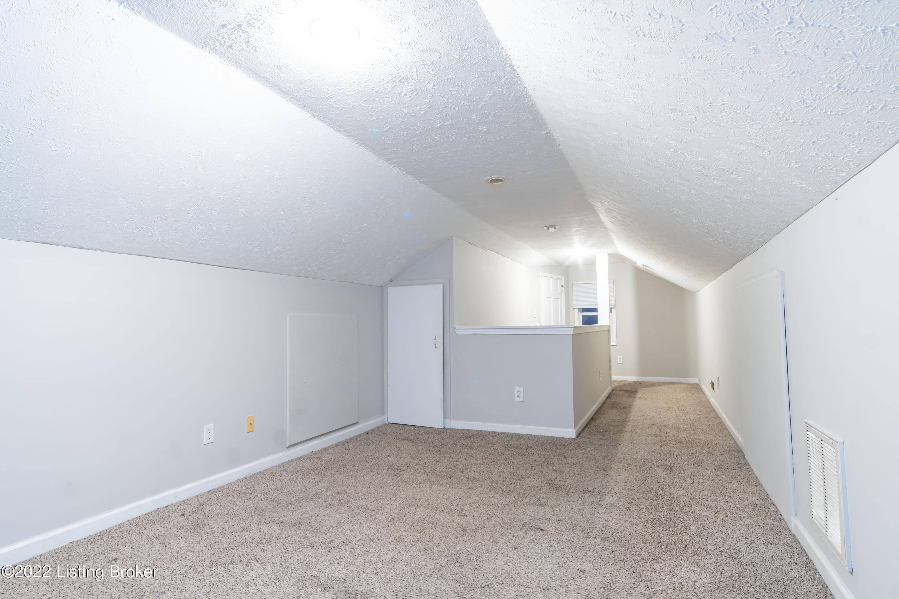 12703 Abbey Road Louisville, KY 40272 - Photo 23 of 30 DSC00655