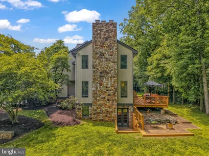 $1,995,000 | 904 Falls Bridge Lane, Great Falls, VA 22066