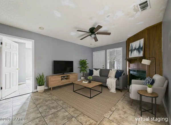 $600 | 102 Limoges Street, Unit C, Duson, LA 70529