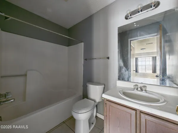 $600 | 102 Limoges Street, Unit C, Duson, LA 70529