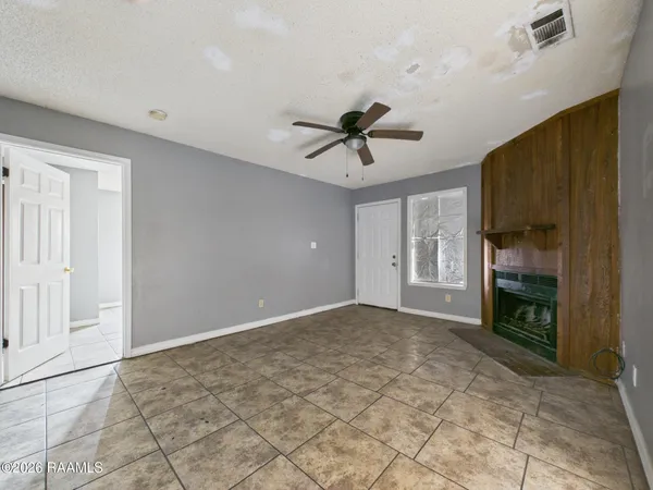 $600 | 102 Limoges Street, Unit C, Duson, LA 70529