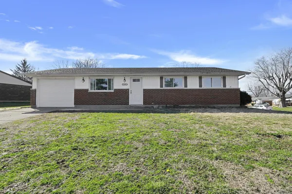 $246,000 | 1935 Arapaho Drive, Circleville, OH 43113