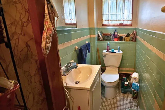 $425,000 | 2 Shaker Road, Concord, NH 03301