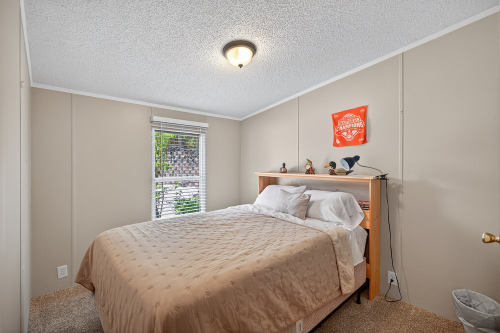 220 Bailey Circle Townville, SC 29689 - Photo 11 of 50