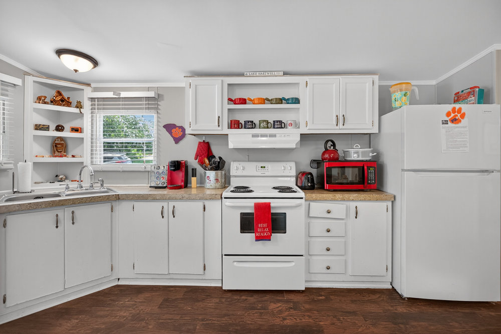 220 Bailey Circle Townville, SC 29689 - Photo 14 of 50