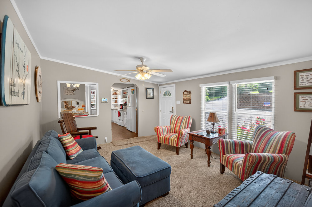 220 Bailey Circle Townville, SC 29689 - Photo 10 of 50