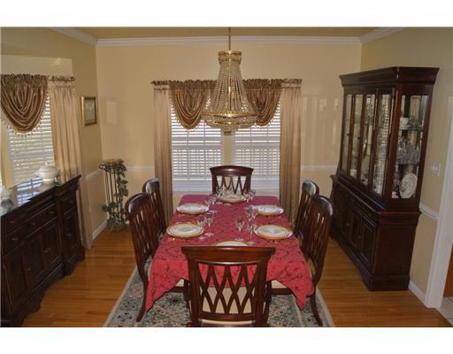604 Hancock Court McKees Rocks, PA 15136 - Photo 6 of 18 Dining Room. Hardwood Flooring Bay Window