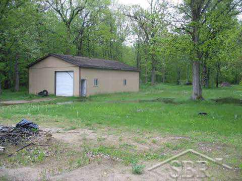 12521 Hawkins Road Burt, MI 48417 - Photo 4 of 5 20063825-3.JPG
