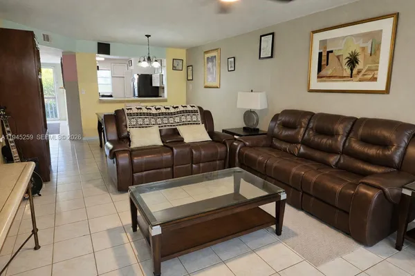 $1,900 | 1448 Churchill Circle, Unit 103, Naples, FL 34116