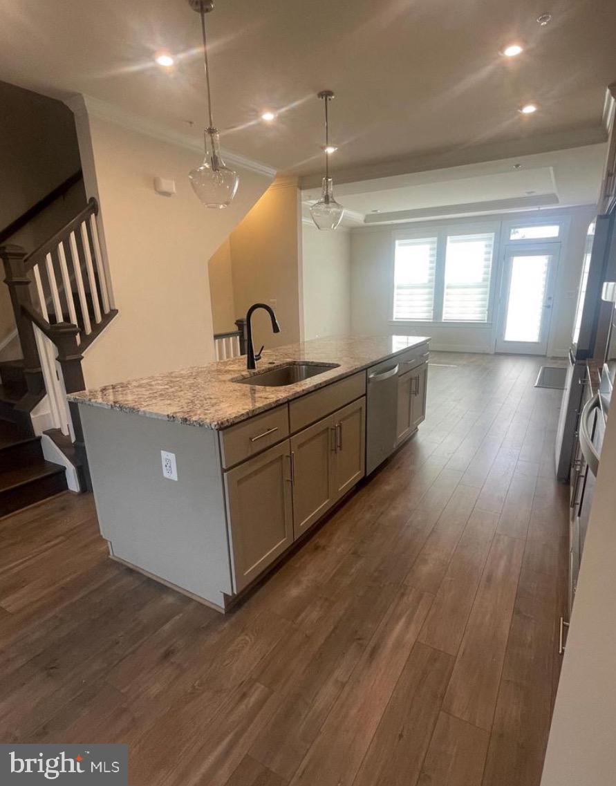 2228 South Glebe Road Arlington, VA 22204 - Photo 7 of 34 a large room with two large window