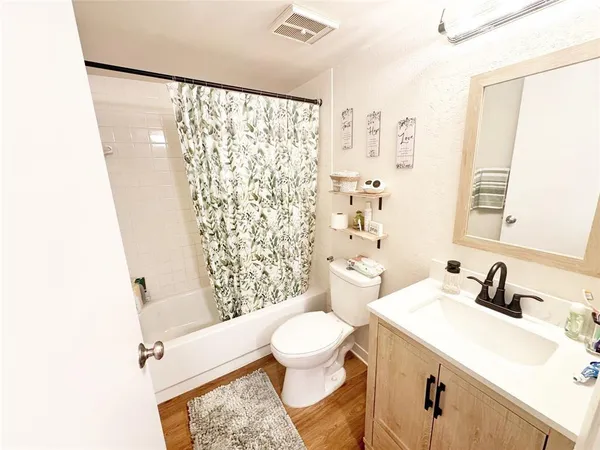 $250,000 | 715 Gardens Drive, Unit 203, Pompano Beach, FL 33069