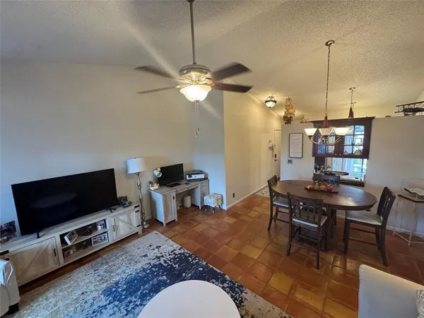 $250,000 | 715 Gardens Drive, Unit 203, Pompano Beach, FL 33069