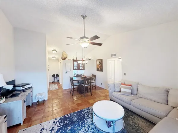 $250,000 | 715 Gardens Drive, Unit 203, Pompano Beach, FL 33069
