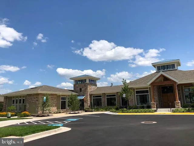 $835,000 | 43405 Charitable Street, Ashburn, VA 20148