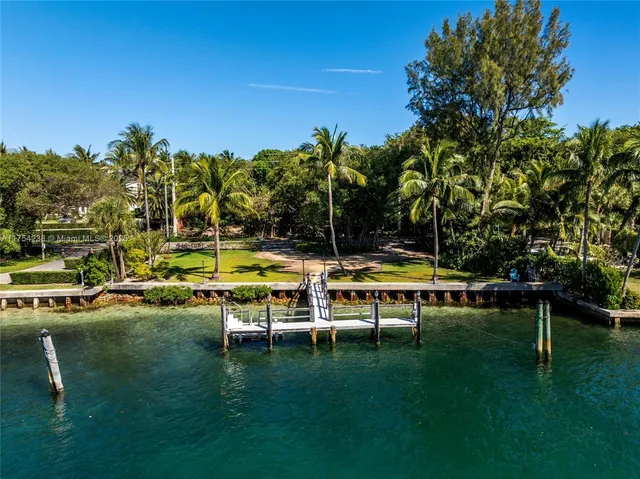 $30,000,000 | 1091 Hillsboro Mile, Hillsboro Beach, FL 33062