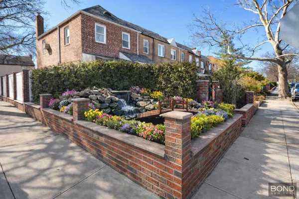 $1,199,000 | 60-82 70th Street | Maspeth