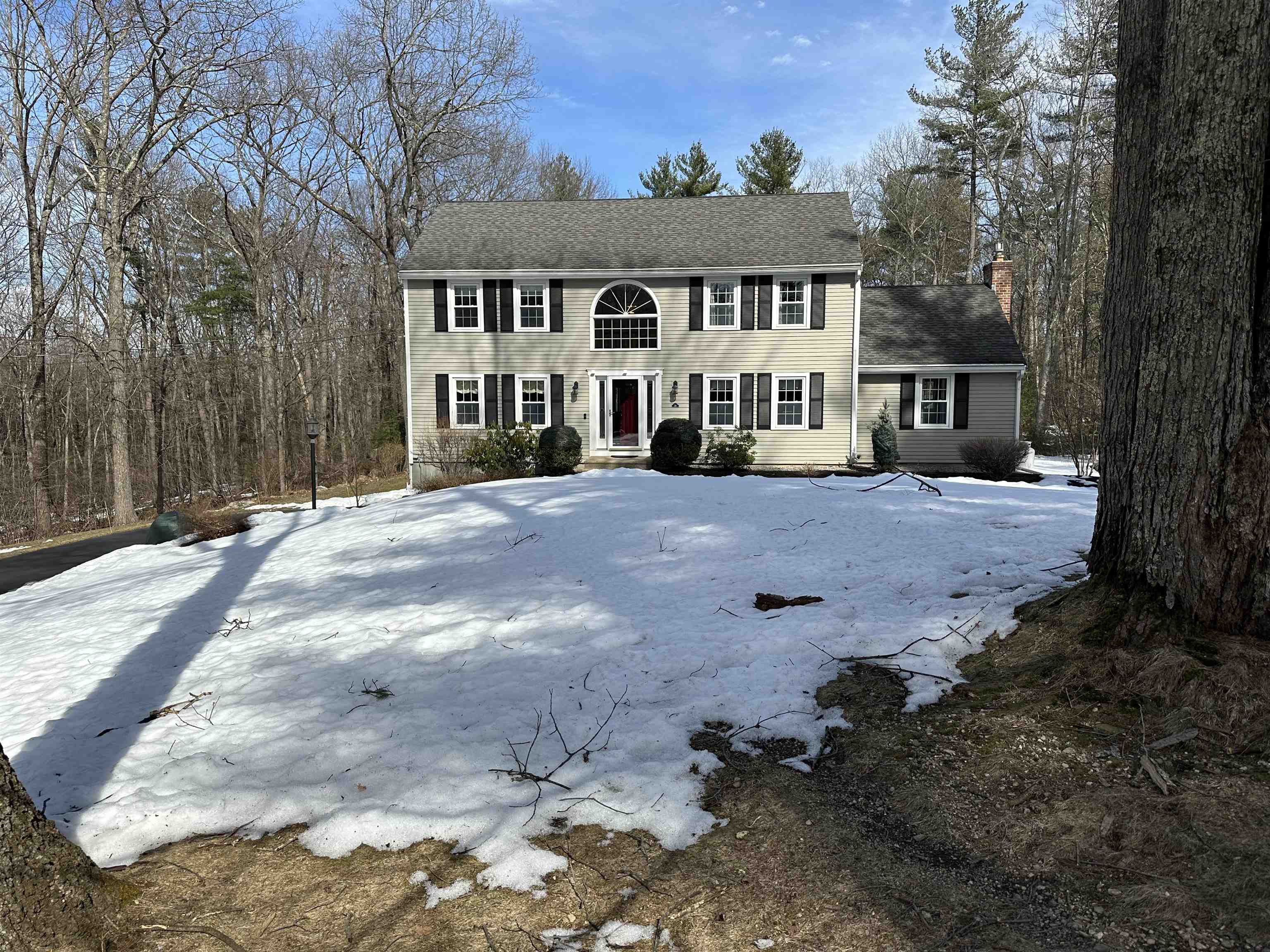 34 Beacon Hill Road Windham, NH 03087 - Photo 1 of 40