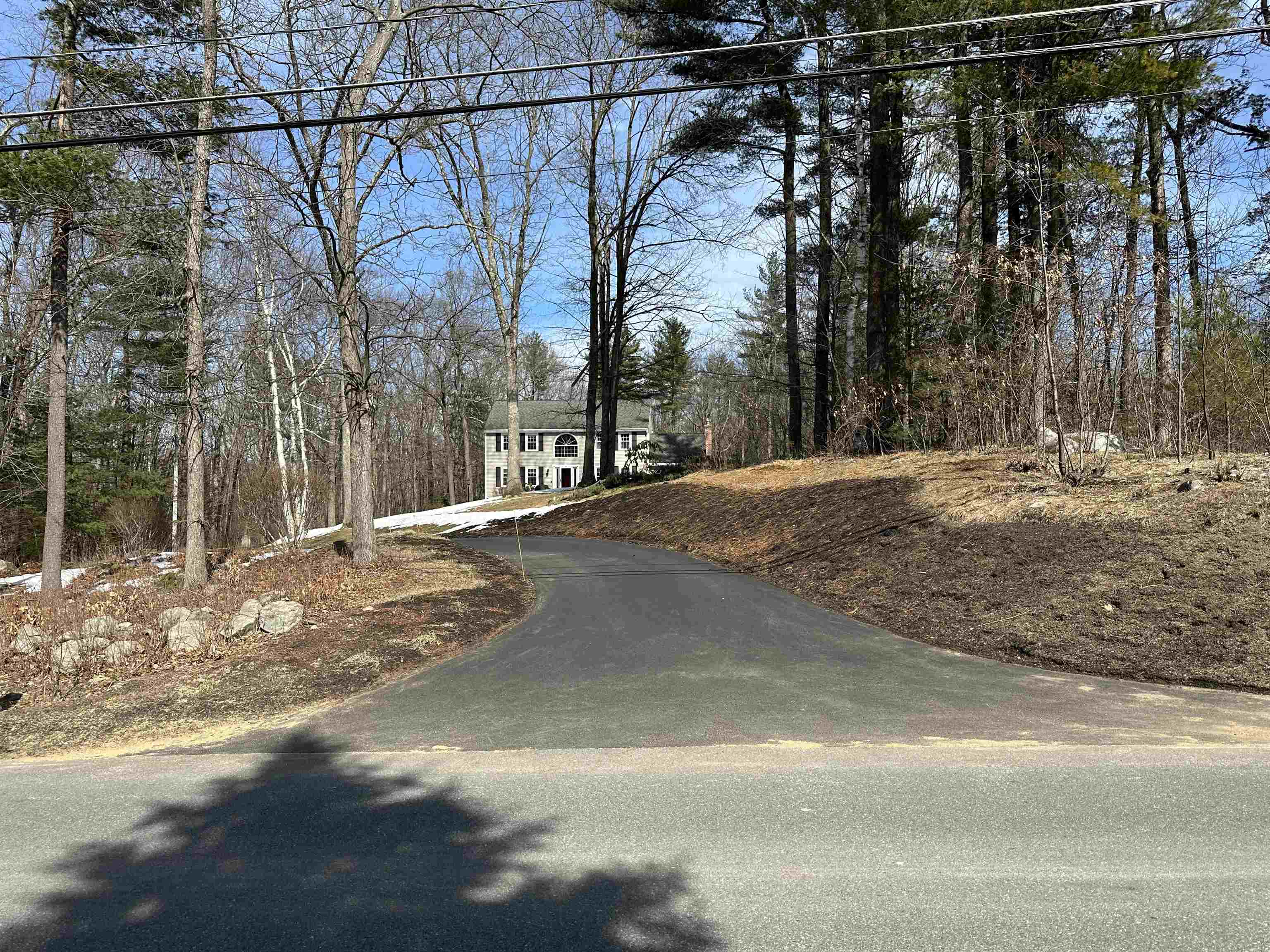 34 Beacon Hill Road Windham, NH 03087 - Photo 2 of 40