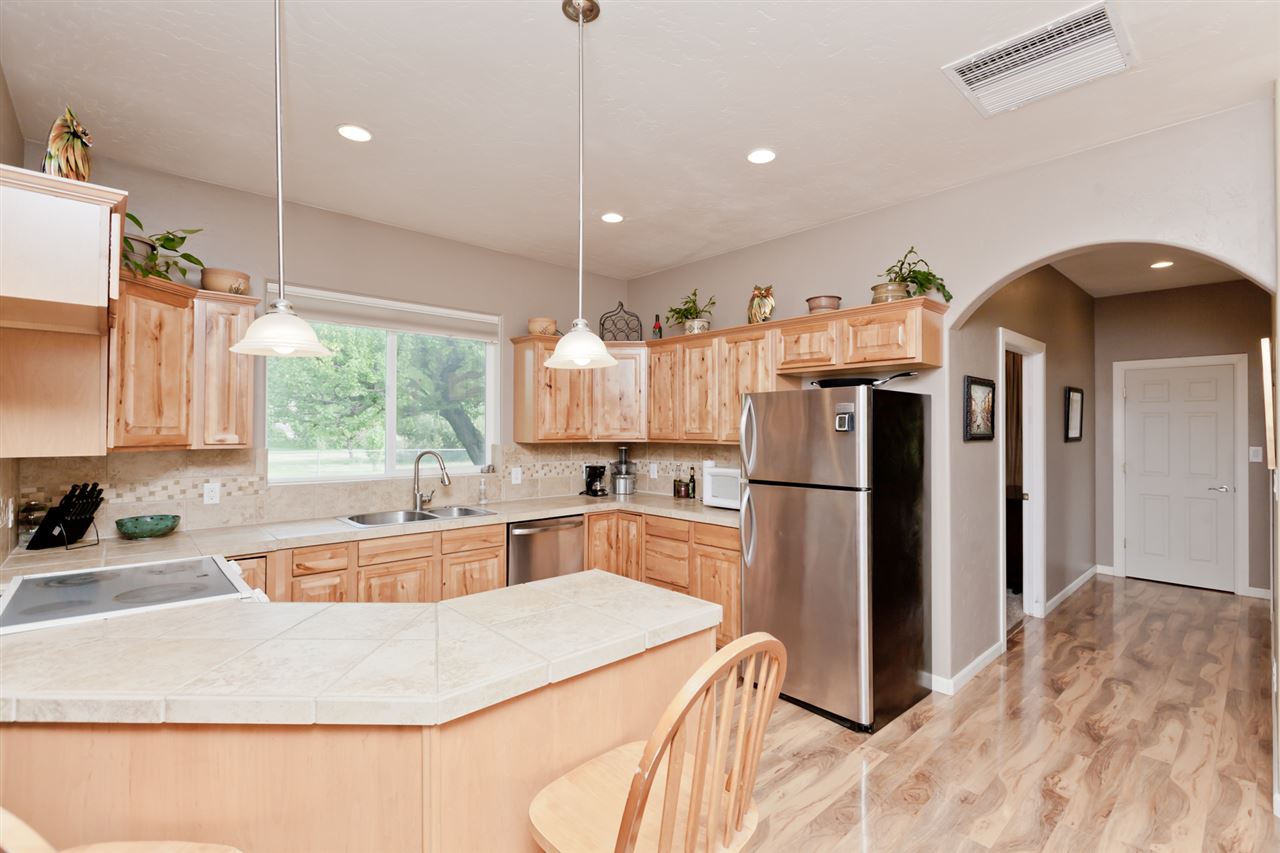 670 35 Road Clifton, CO 81520 - Photo 5 of 26 Gallery Image 5