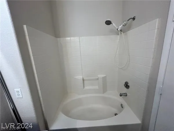 $1,425 | 10245 South Maryland Parkway, Unit 201, Las Vegas, NV 89183