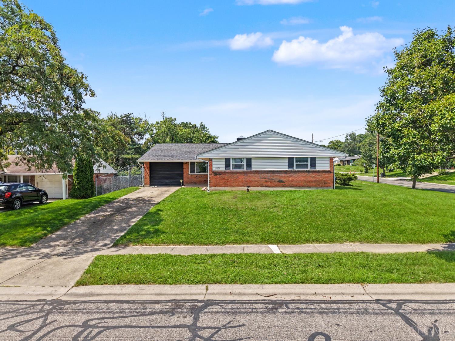 12093 Benadir Road Springdale, OH 45246 - Photo 1 of 29 Gallery Image 1