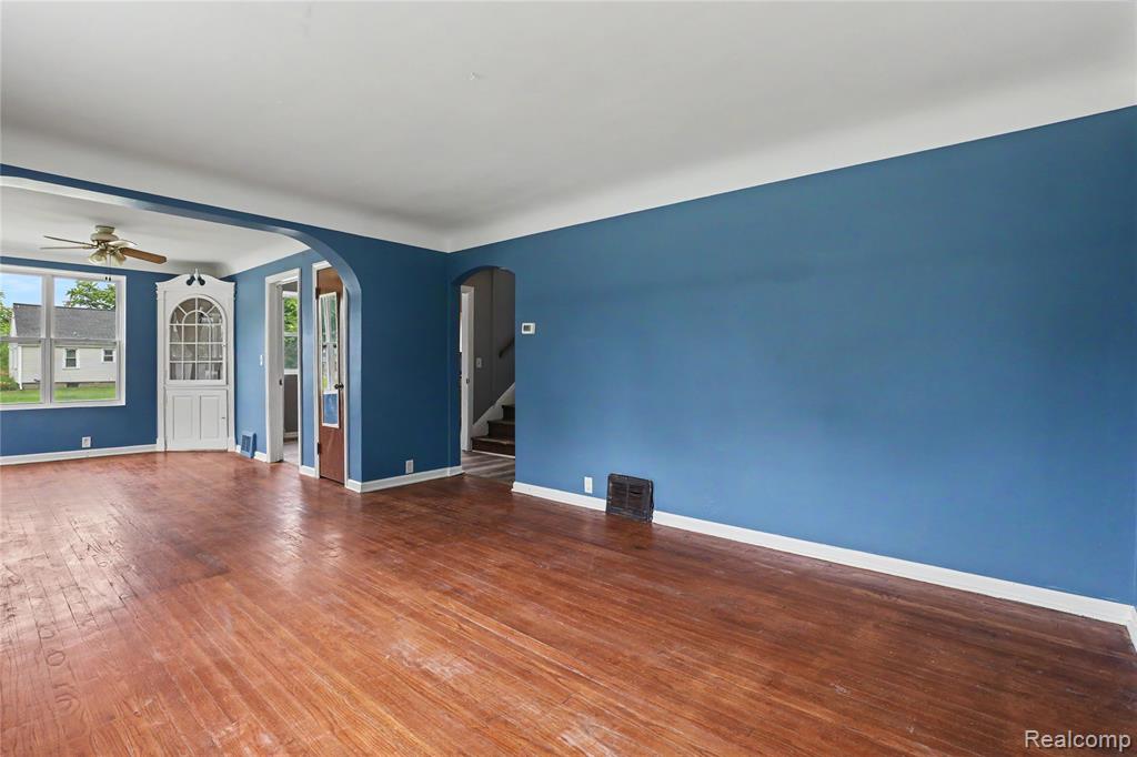 5388 Davison Road Lapeer, MI 48446 - Photo 15 of 48
